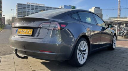 tesla-model-3-long-range-dual-motor-awd-silver-3