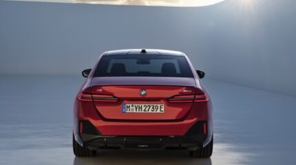 bmw_i5_m60_xdrive_sedan-182x-jpg