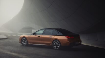 bmw_i7_m70_2023-152x-jpg