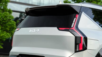 kia_ev9_2023-122x-jpg