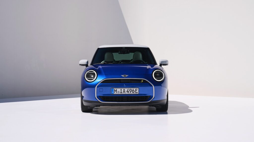 mini_cooper_electric_2024-042x-jpg