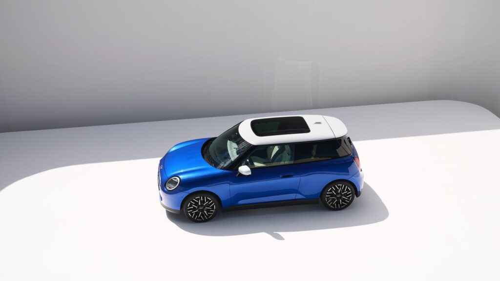 mini_cooper_electric_2024-052x-jpg