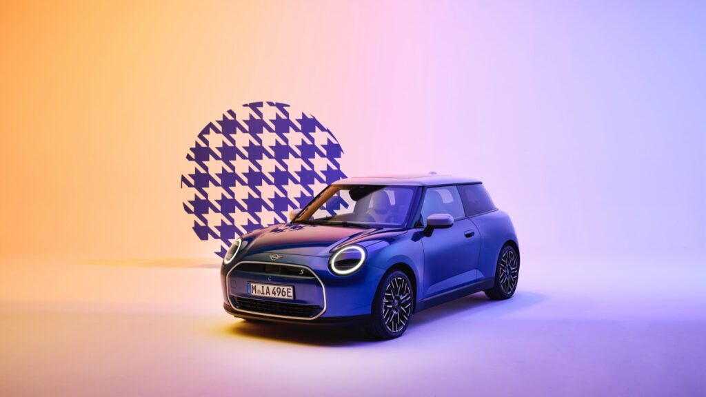 mini_cooper_electric_2024-182x-jpg