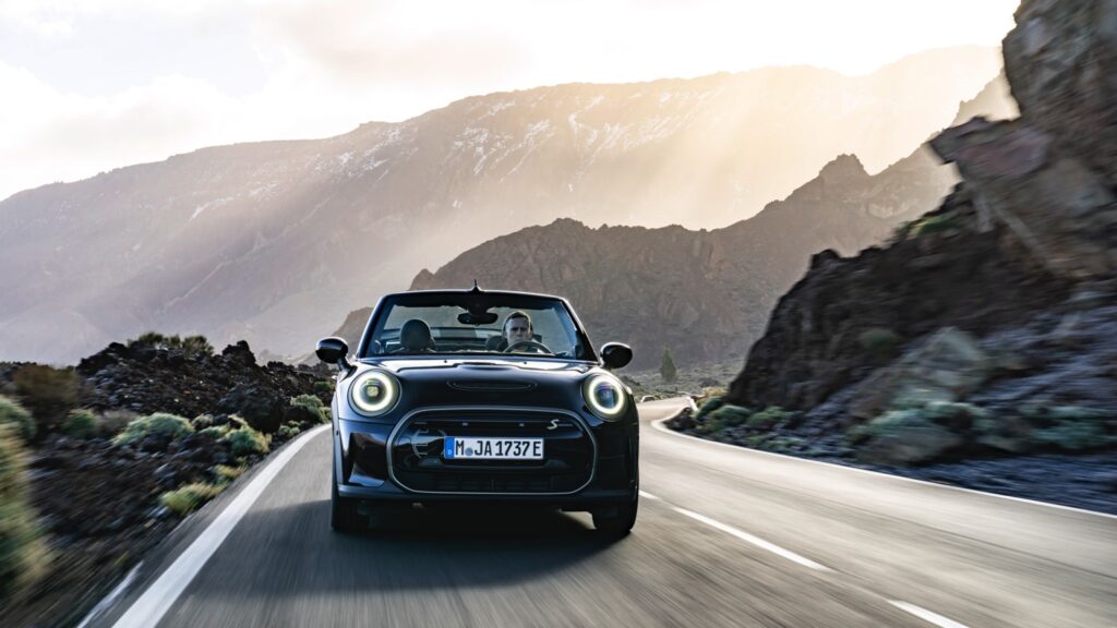 mini_electric_convertible-022x-jpg