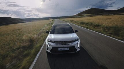 renault_scenic_etech-032x-jpg