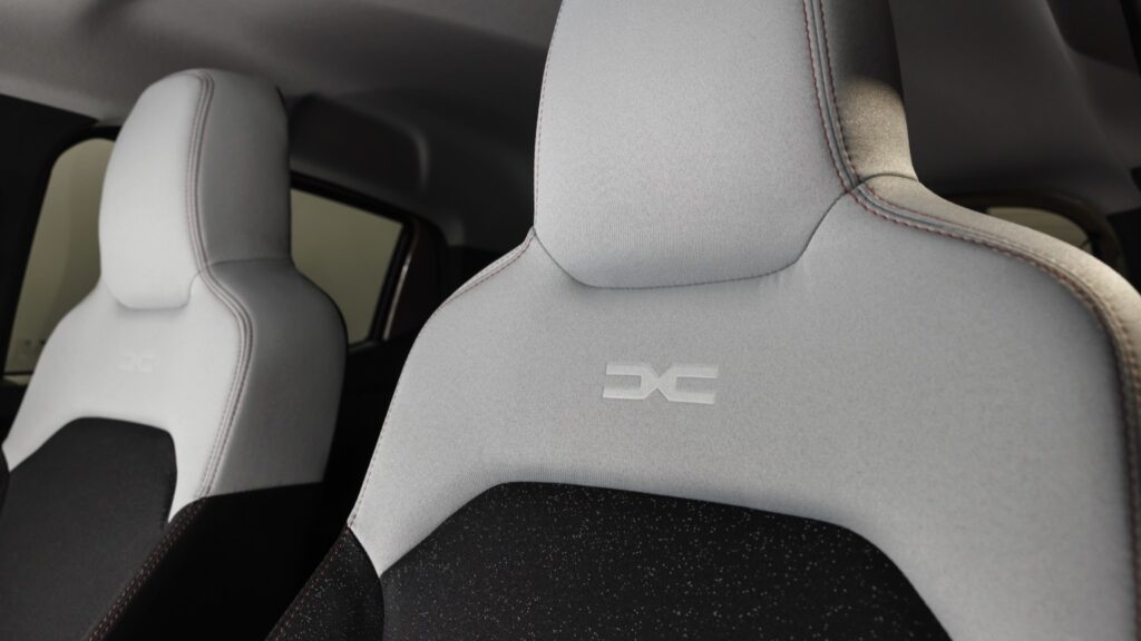 dacia_spring_electric_2024-212x-jpg