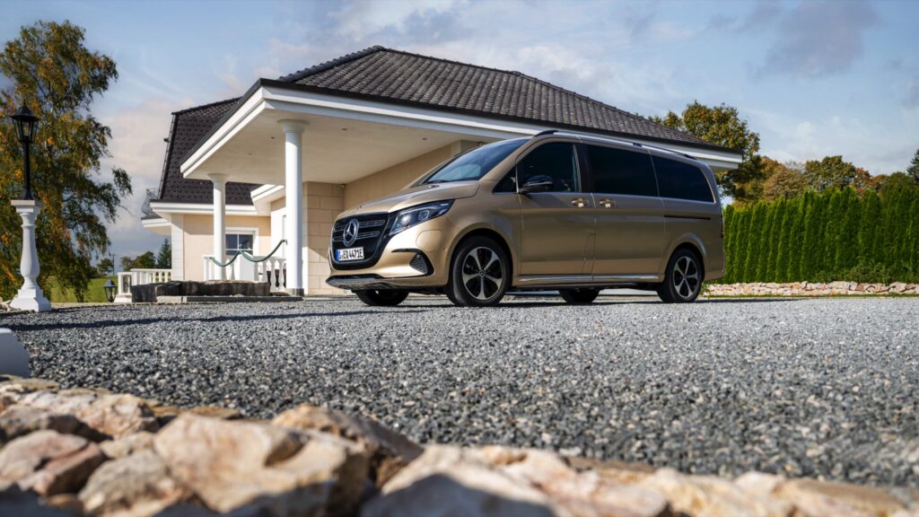 mercedes_eqv_2024-042x-jpg
