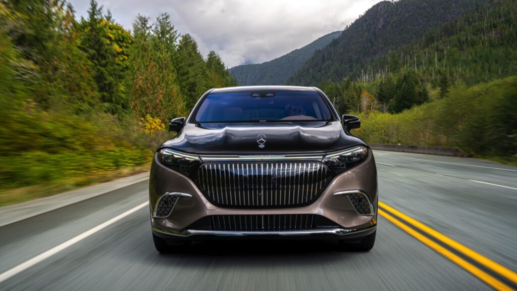 mercedes_maybach_eqs_suv_2024-052x-jpg