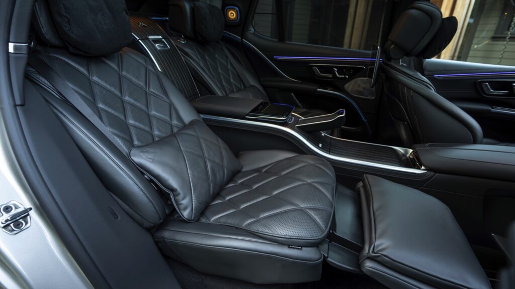 mercedes_maybach_eqs_suv_2024-172x-jpg