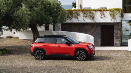 mini_aceman_electric_2024-032x-jpg