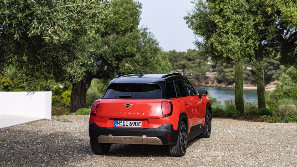 mini_aceman_electric_2024-052x-jpg