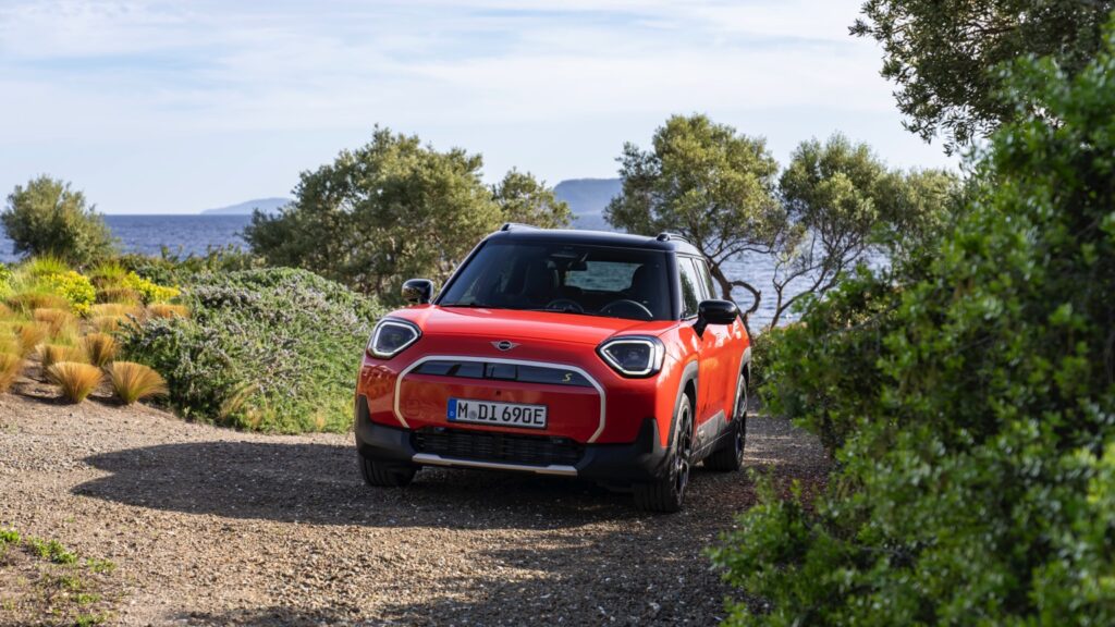 mini_aceman_electric_2024-112x-jpg
