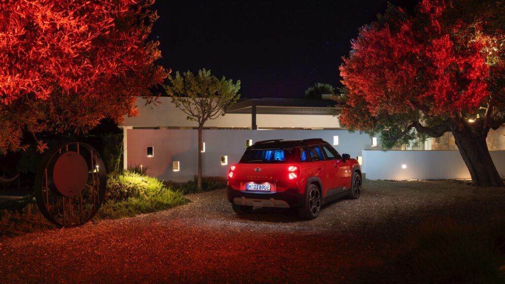 mini_aceman_electric_2024-142x-jpg