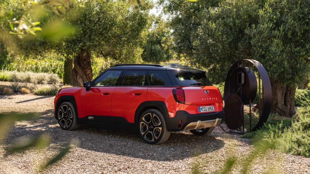 mini_aceman_electric_2024-152x-jpg