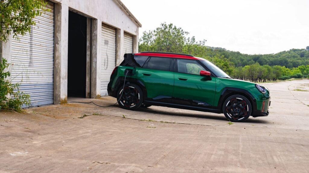 mini_aceman_electric_jcw_2024-142x-jpg