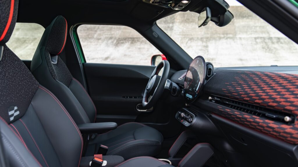 mini_aceman_electric_jcw_2024-182x-jpg